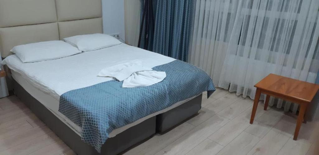 Arya Hotel Istanboel Buitenkant foto